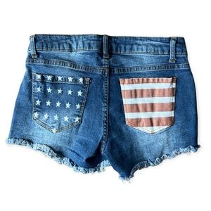 Altar’d State Women’s Stars and Stripes Patriotic Cut Off Denim Shorts, Size 25
